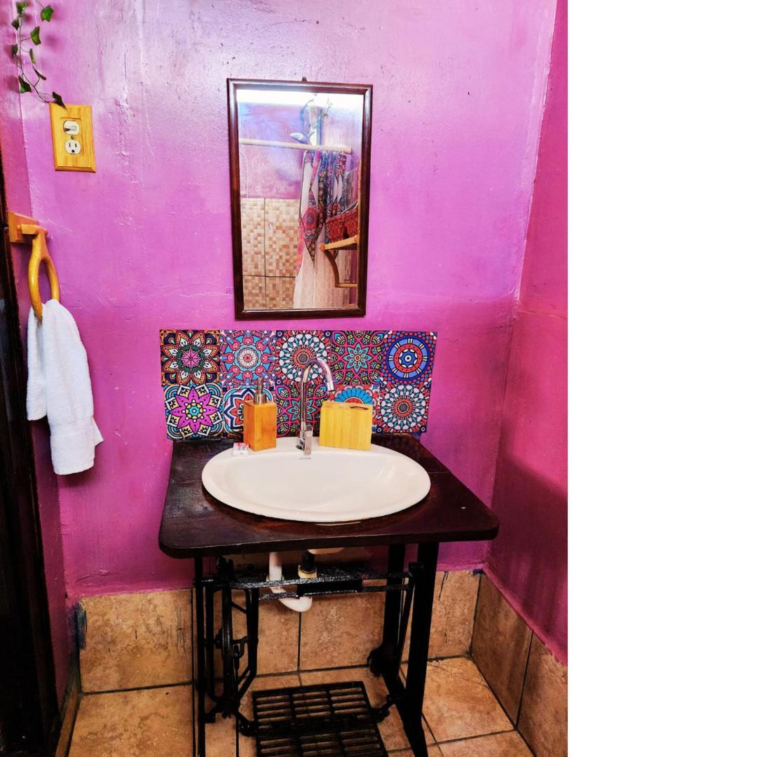 Villa Poetry Garden Bocas Town Colon Island Esterno foto